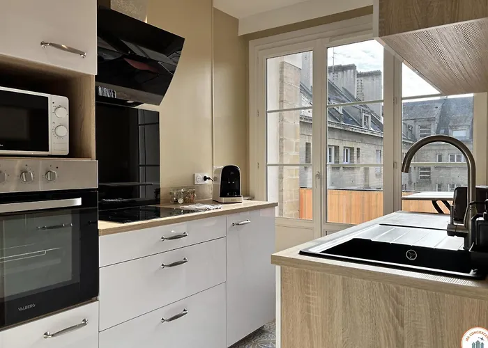 Le Cassiopee - Vue Port - Hyper Centre Caen